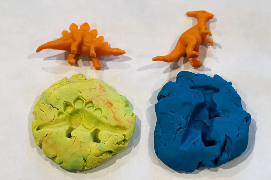 STEM Dinosaur Play Doh fossil