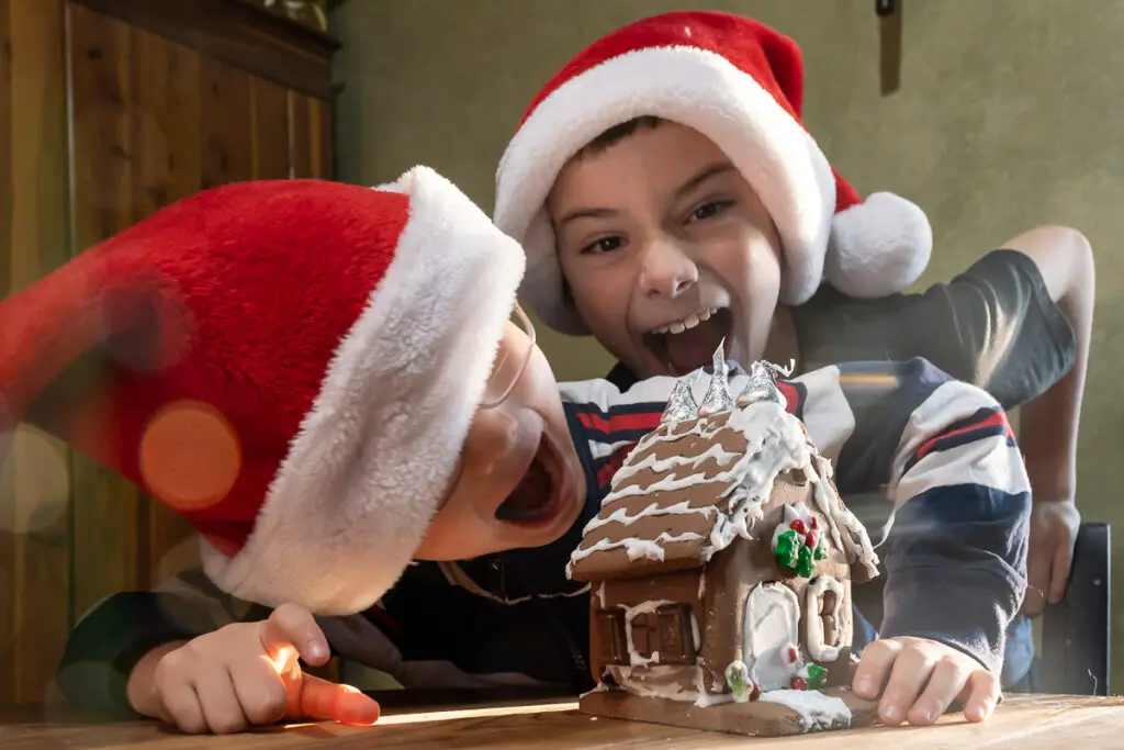 Gingerbread House Building